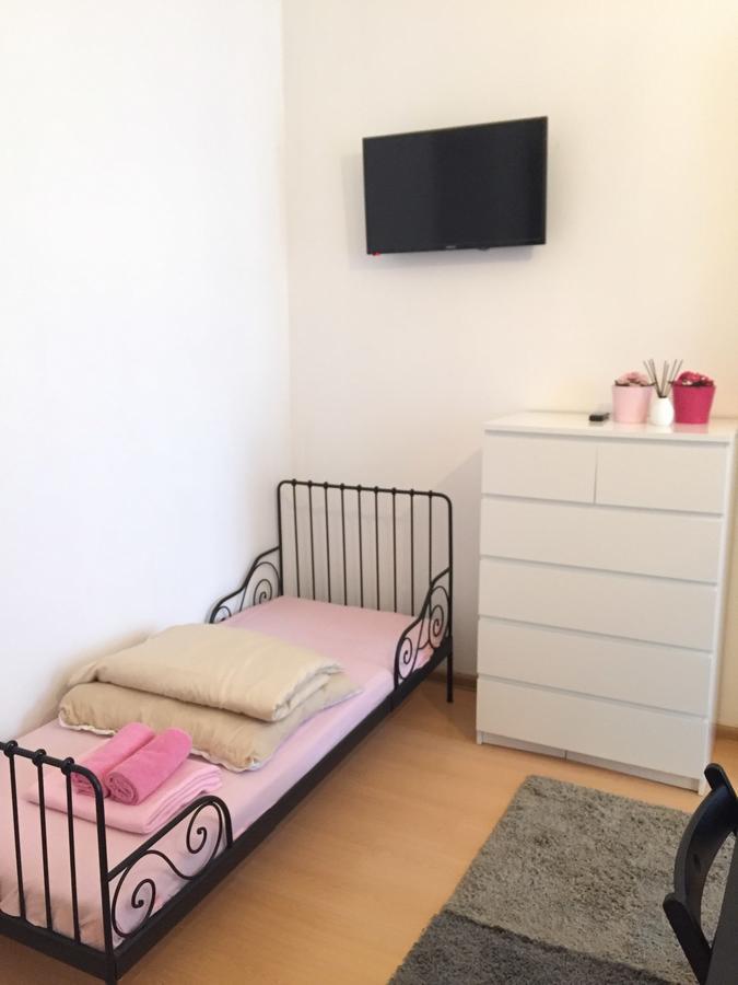 كراكوفيا Hostel Wiktoria المظهر الخارجي الصورة
