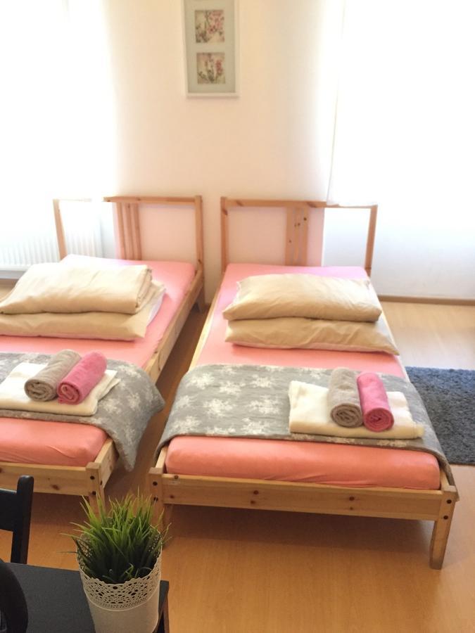 كراكوفيا Hostel Wiktoria المظهر الخارجي الصورة